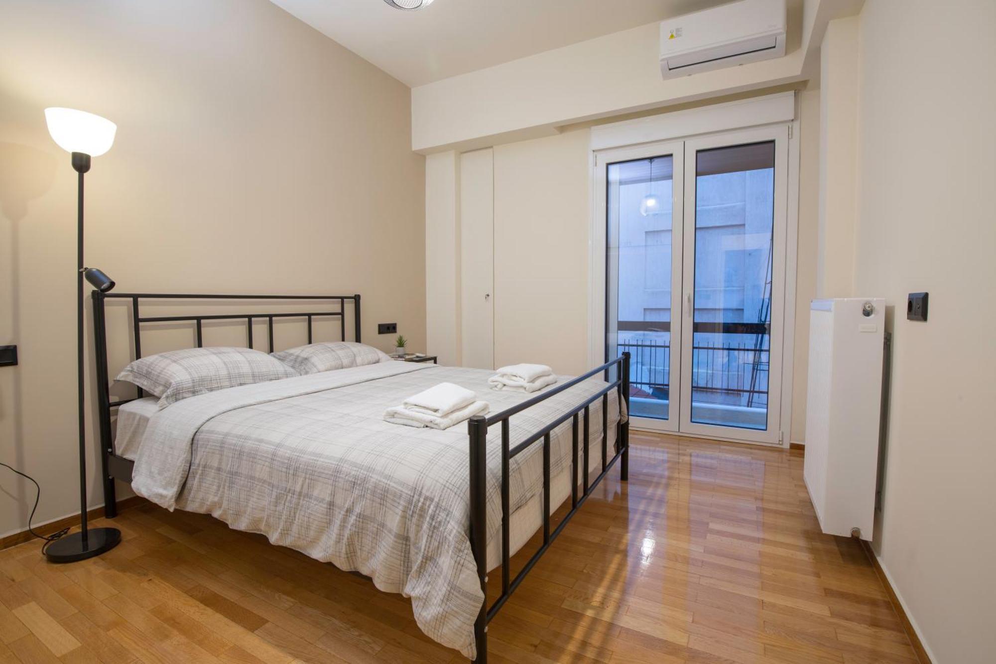Urban Spacious Apartment Near Kallimarmaron Athens Ngoại thất bức ảnh
