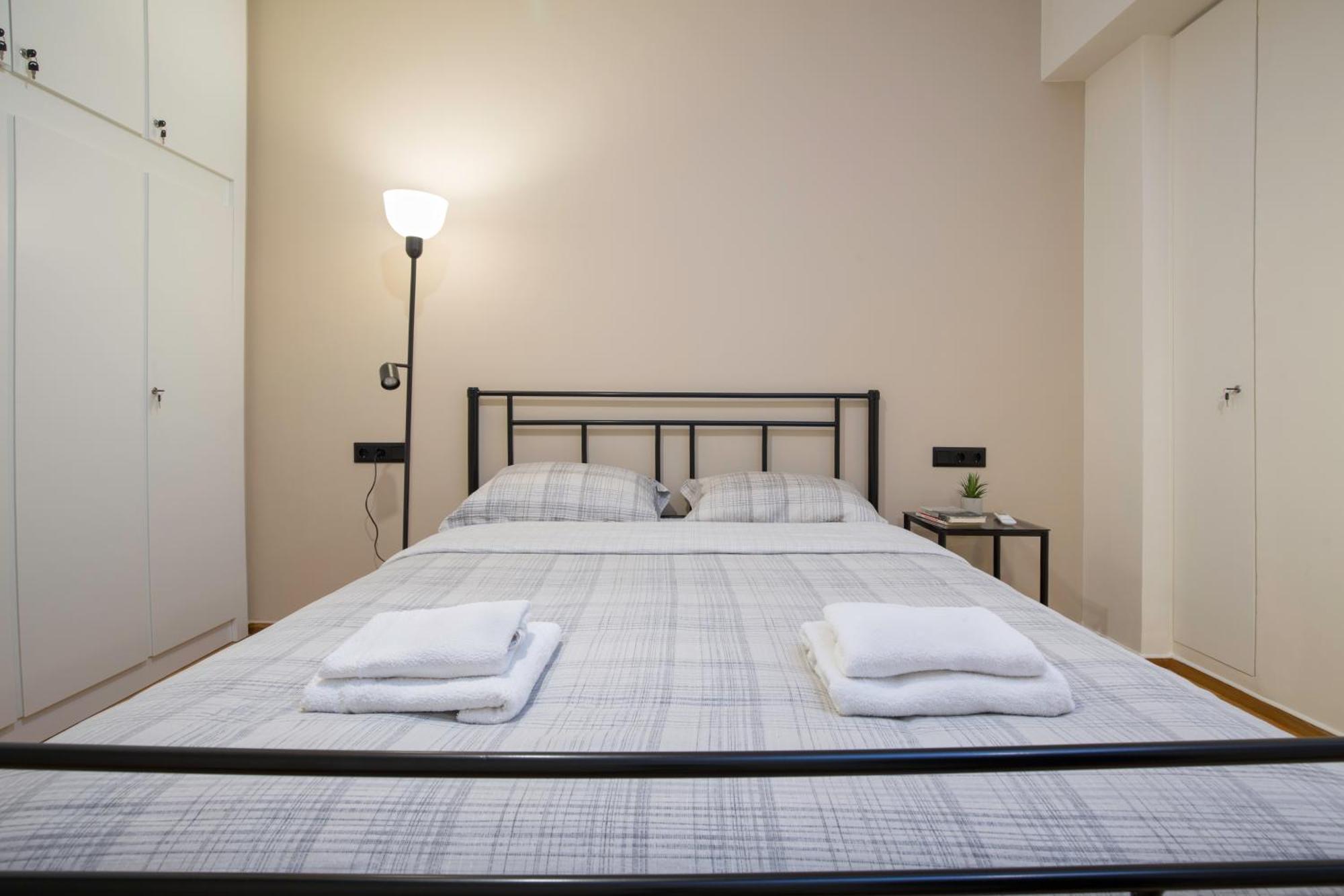 Urban Spacious Apartment Near Kallimarmaron Athens Ngoại thất bức ảnh