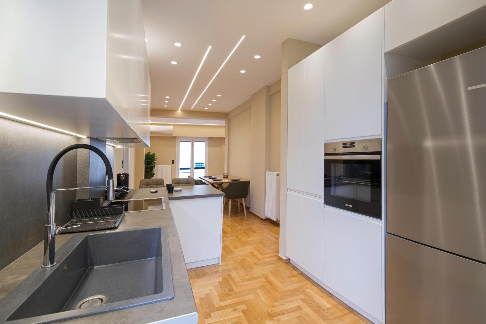 Urban Spacious Apartment Near Kallimarmaron Athens Ngoại thất bức ảnh