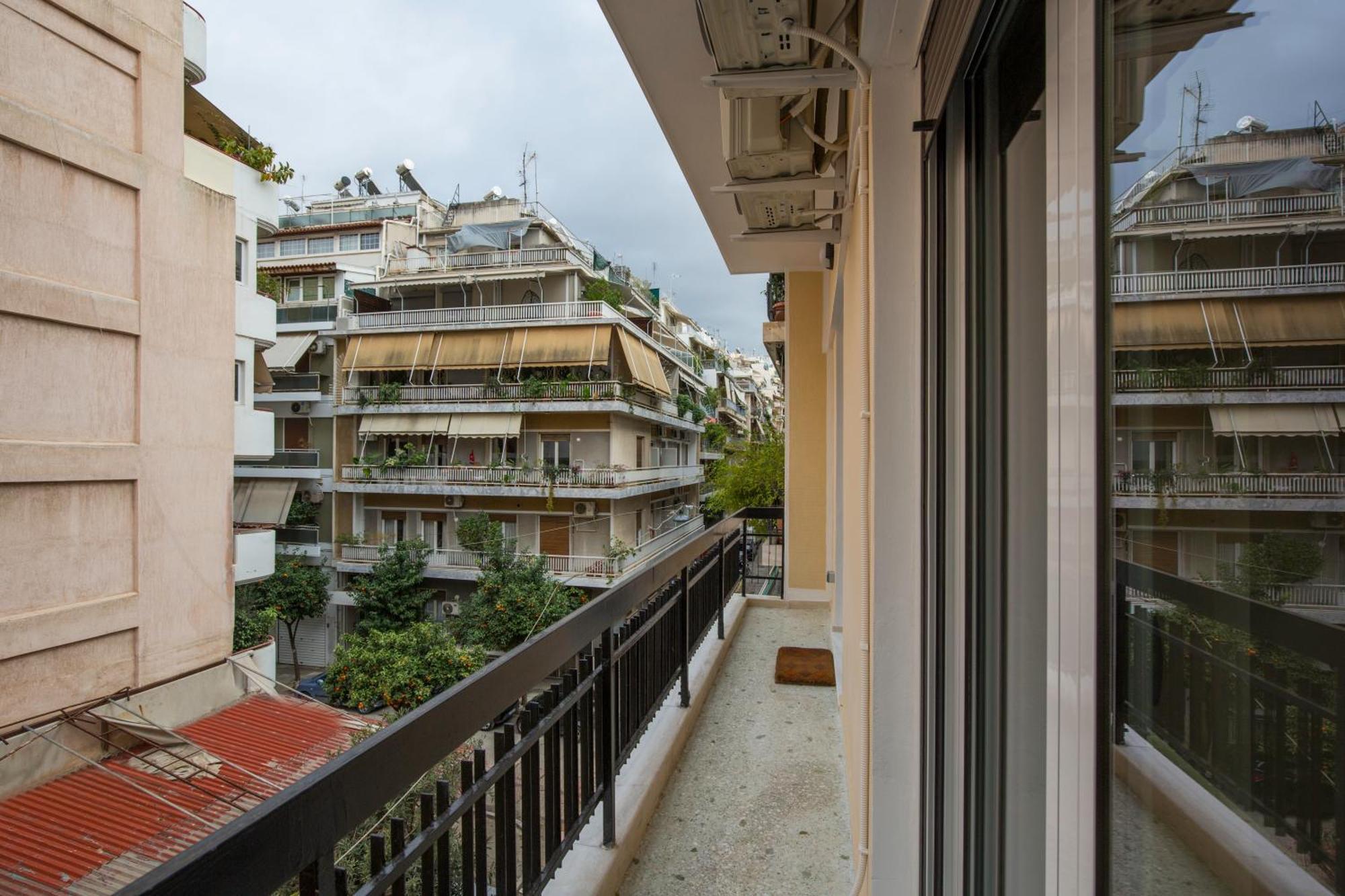 Urban Spacious Apartment Near Kallimarmaron Athens Ngoại thất bức ảnh